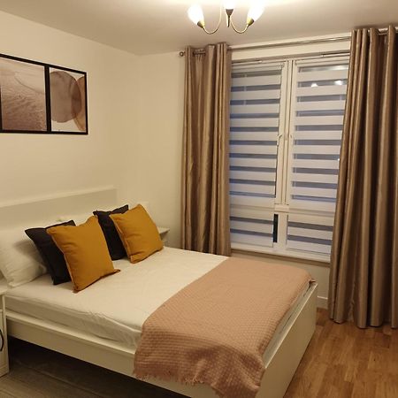 Spacious Elegant 2-Br Apartment In Aberdeen City Centre Екстер'єр фото